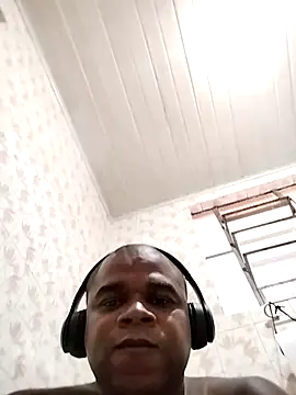 Snapshot of chokito32 chatting on February 2026 07:00:02 PM chokito32 online show from February 2026 07:00:02 PM