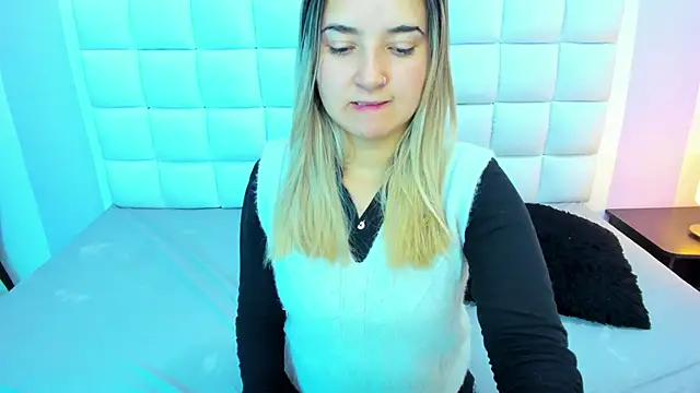 teresasroom  online show from February 2025 05:21:01 PM