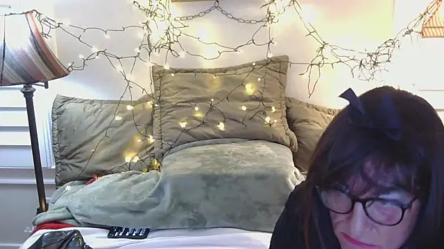 HelloKittyLapDog online show from March 2026 03:32:02 AM