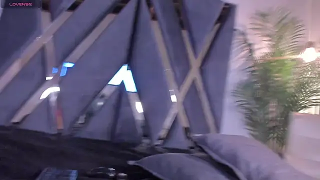 Snapshot of alessandra_wells chatting on January 2025 11:22:02 AM alessandra wells online show from January 2025 11:22:02 AM