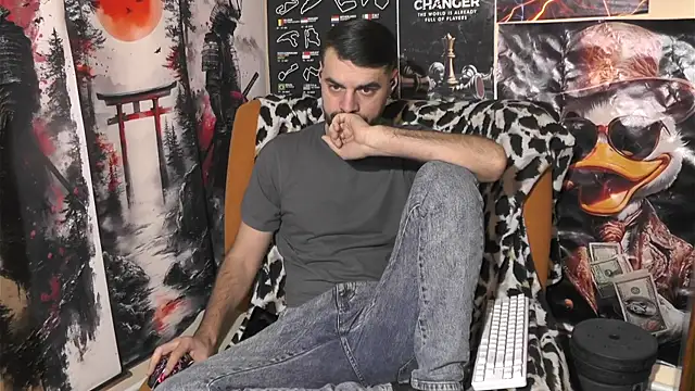 Snapshot of 00george chatting on January 2026 05:45:02 AM 00george online show from January 2026 05:45:02 AM