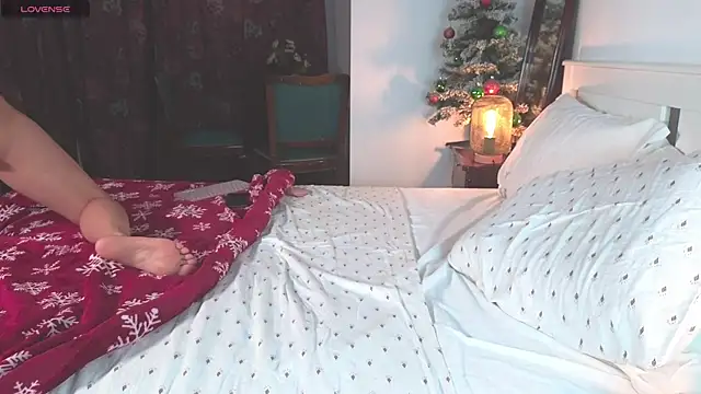 Snapshot of Sellena_love chatting on December 2024 02:17:01 AM Sellena love online show from December 2024 02:17:01 AM