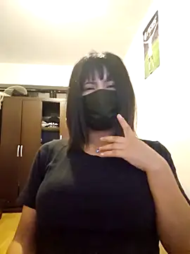 Snapshot of Latin_summer chatting on December 2025 11:53:01 PM Latin summer online show from December 2025 11:53:01 PM