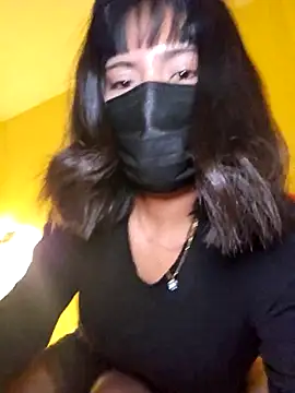 Snapshot of Latin_summer chatting on December 2025 10:37:02 PM Latin summer online show from December 2025 10:37:02 PM