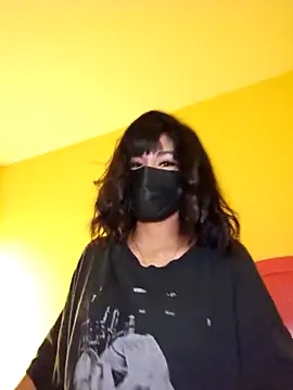 Snapshot of Latin_summer chatting on February 2026 04:39:01 AM Latin summer online show from February 2026 04:39:01 AM