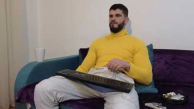 Snapshot of MauroTwin chatting on December 2024 03:43:02 PM MauroTwin online show from December 2024 03:43:02 PM