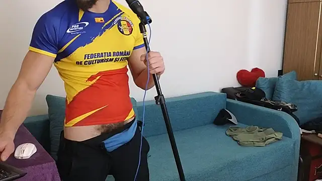 Snapshot of MauroTwin chatting on January 2025 09:10:01 PM MauroTwin online show from January 2025 09:10:01 PM