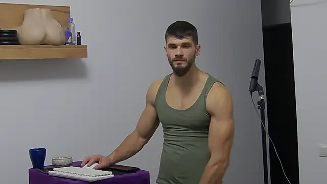 Snapshot of MauroTwin chatting on January 2025 05:02:02 PM MauroTwin online show from January 2025 05:02:02 PM