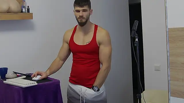 Snapshot of MauroTwin chatting on January 2025 05:48:01 PM MauroTwin online show from January 2025 05:48:01 PM