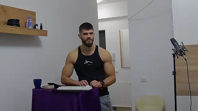 Snapshot of MauroTwin chatting on February 2025 05:48:01 PM MauroTwin online show from February 2025 05:48:01 PM