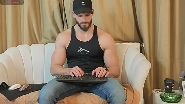 Snapshot of MauroTwin chatting on October 2025 06:41:02 PM MauroTwin online show from October 2025 06:41:02 PM