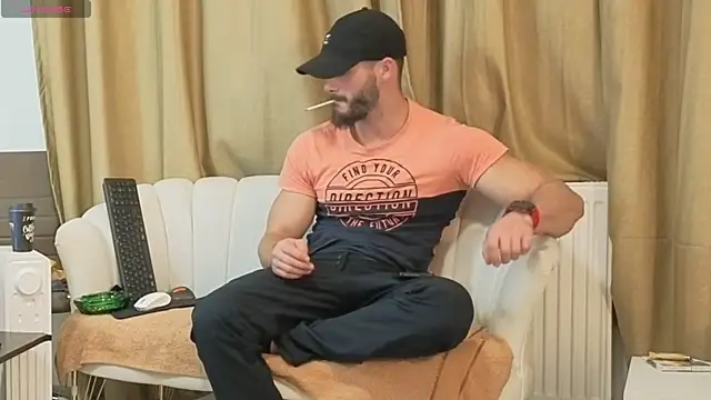 Snapshot of MauroTwin chatting on November 2025 05:58:02 PM MauroTwin online show from November 2025 05:58:02 PM