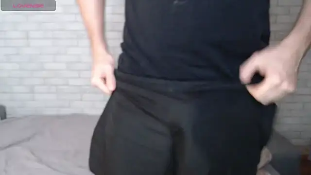 Snapshot of Alexxx_horny chatting on November 2025 05:04:02 PM Alexxx horny online show from November 2025 05:04:02 PM