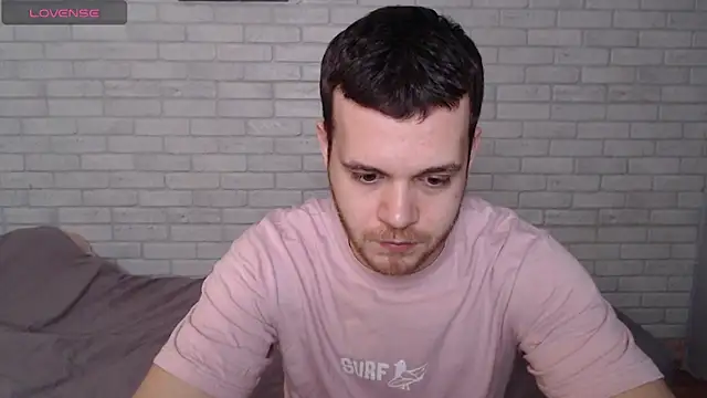 Snapshot of Alexxx_horny chatting on January 2026 06:39:02 AM Alexxx horny online show from January 2026 06:39:02 AM