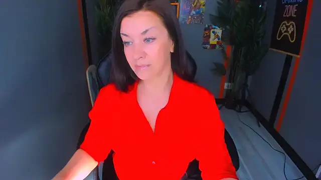 AnaMills online show from April 2026 10:07:02 AM