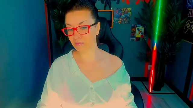 AnaMills online show from May 2026 10:02:02 AM