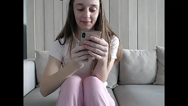 ShySchoolGirl online show from March 2025 09:16:01 AM