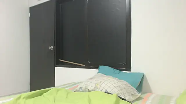 Snapshot of camilahot23 chatting on November 2025 07:17:01 PM camilahot23 online show from November 2025 07:17:01 PM