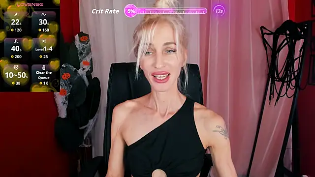 Snapshot of CindySw chatting on October 2025 10:41:02 AM CindySw online show from October 2025 10:41:02 AM