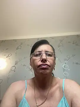 Snapshot of Amberhotqueen chatting on June 2026 11:25:01 AM Amberhotqueen online show from June 2026 11:25:01 AM