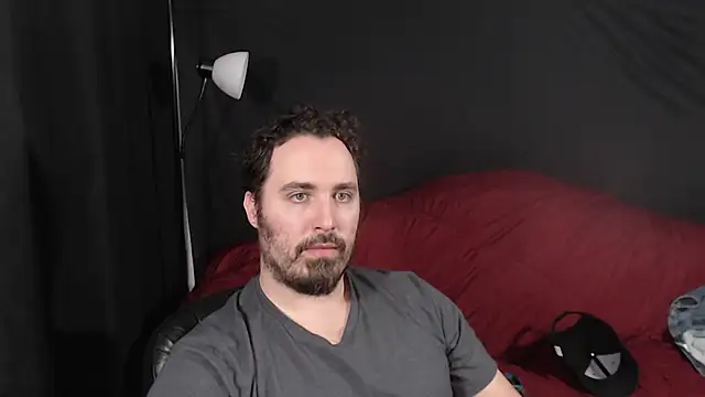 Metalstud online show from December 2024 10:05:02 PM