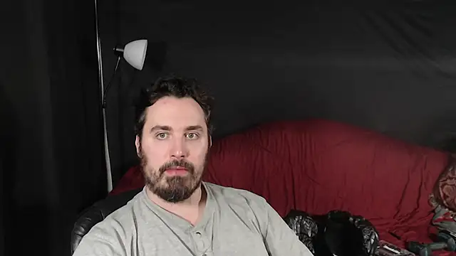 Metalstud online show from December 2024 11:30:01 PM