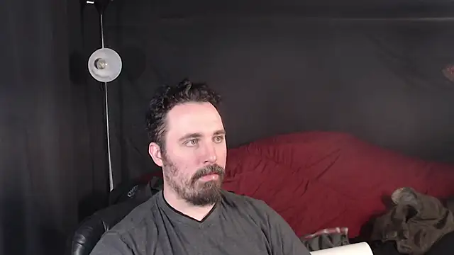 Metalstud online show from February 2025 11:32:02 PM