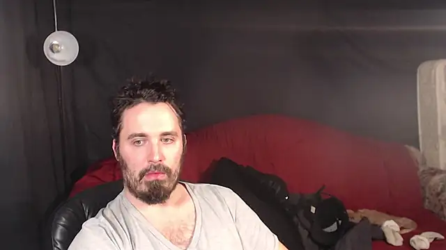 Metalstud online show from March 2025 03:33:02 AM