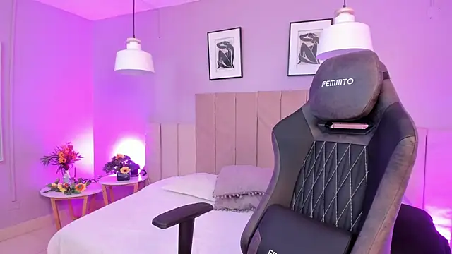 Inndrahot online show from March 2025 03:40:01 AM