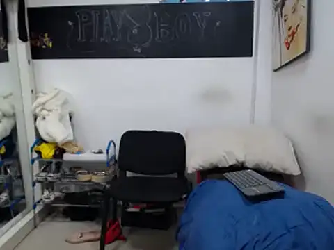 Snapshot of Meloncillo_And_BabyLiss chatting on February 2025 10:02:01 AM Meloncillo And BabyLiss online show from February 2025 10:02:01 AM