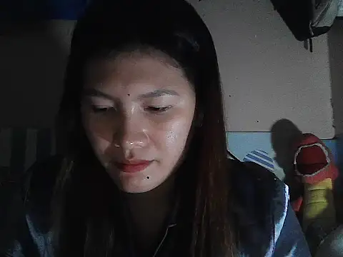 leamorena online show from December 2025 03:38:02 PM