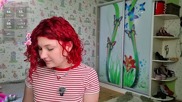 Snapshot of SmokyRose chatting on June 2026 09:14:01 AM SmokyRose online show from June 2026 09:14:01 AM