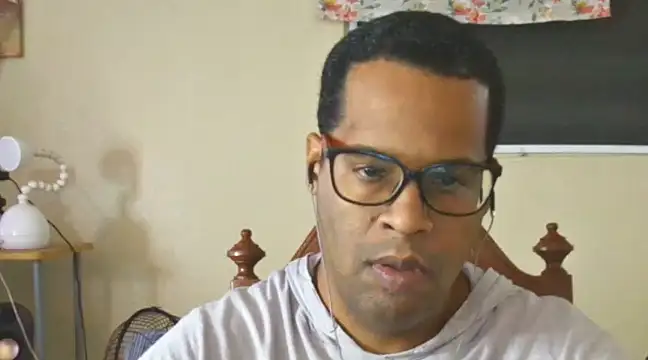 Snapshot of thesugar32 chatting on January 2025 12:57:02 PM thesugar32 online show from January 2025 12:57:02 PM