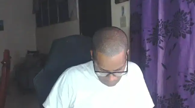 Snapshot of thesugar32 chatting on February 2025 02:45:01 AM thesugar32 online show from February 2025 02:45:01 AM