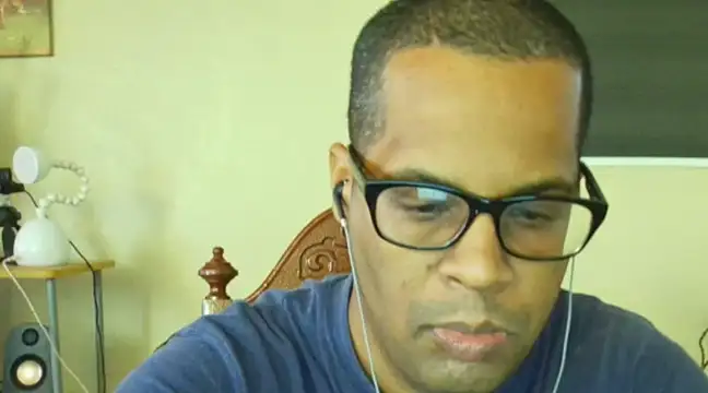 Snapshot of thesugar32 chatting on February 2025 12:05:02 PM thesugar32 online show from February 2025 12:05:02 PM