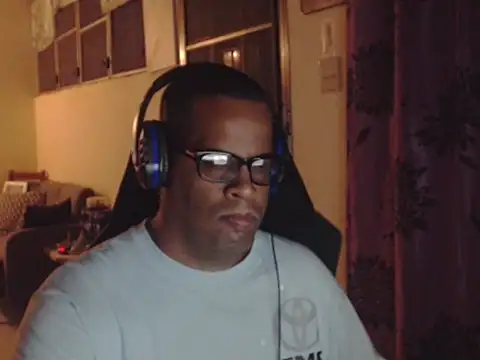 Snapshot of thesugar32 chatting on February 2025 01:29:01 AM thesugar32 online show from February 2025 01:29:01 AM