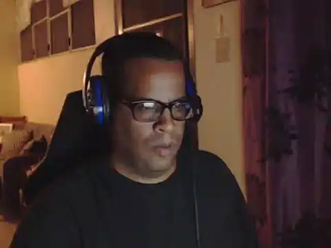 Snapshot of thesugar32 chatting on March 2025 01:43:01 AM thesugar32 online show from March 2025 01:43:01 AM