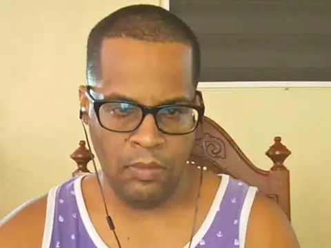 Snapshot of thesugar32 chatting on September 2025 12:20:01 PM thesugar32 online show from September 2025 12:20:01 PM