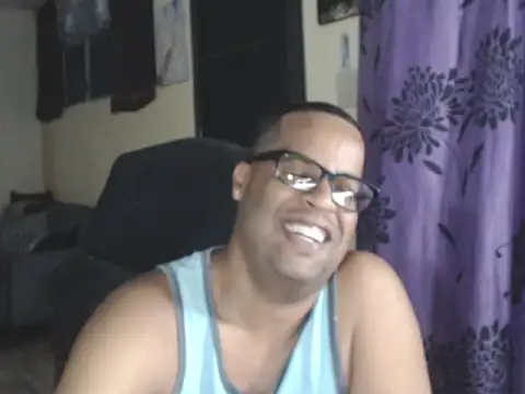 Snapshot of thesugar32 chatting on November 2025 02:02:02 AM thesugar32 online show from November 2025 02:02:02 AM