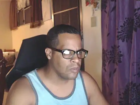 Snapshot of thesugar32 chatting on November 2025 02:28:02 AM thesugar32 online show from November 2025 02:28:02 AM