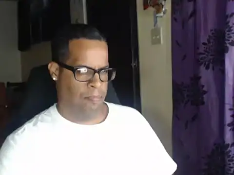 Snapshot of thesugar32 chatting on November 2025 02:23:02 AM thesugar32 online show from November 2025 02:23:02 AM