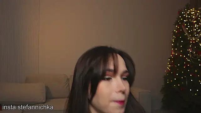 Snapshot of stefannichka chatting on December 2025 09:00:01 PM stefannichka online show from December 2025 09:00:01 PM