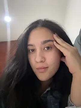 Snapshot of Nina_lovi chatting on December 2024 01:14:01 AM Nina lovi online show from December 2024 01:14:01 AM