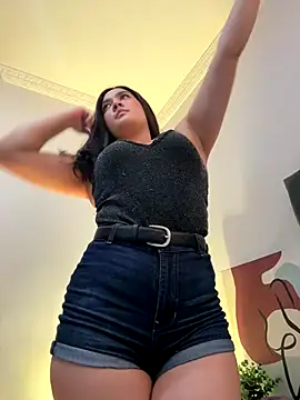 Snapshot of Nina_lovi chatting on September 2025 12:01:02 AM Nina lovi online show from September 2025 12:01:02 AM