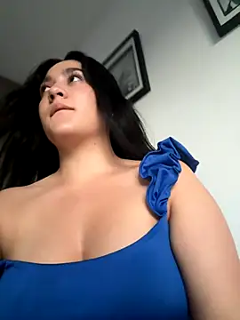 Snapshot of Nina_lovi chatting on December 2025 11:02:01 PM Nina lovi online show from December 2025 11:02:01 PM