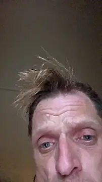 Snapshot of Svenslut chatting on October 2025 08:42:01 PM Svenslut online show from October 2025 08:42:01 PM