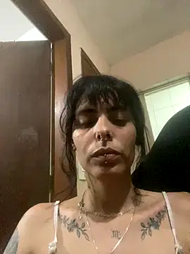 Snapshot of Sarah-safada chatting on December 2025 11:24:01 PM Sarah-safada online show from December 2025 11:24:01 PM