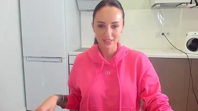 Snapshot of Your_Masha chatting on November 2025 08:22:02 AM Your Masha online show from November 2025 08:22:02 AM