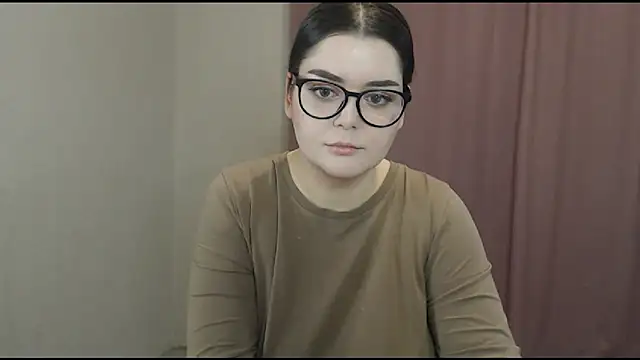 Snapshot of ohhhMie chatting on March 2025 05:38:01 PM ohhhMie online show from March 2025 05:38:01 PM