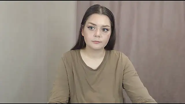 Snapshot of ohhhMie chatting on September 2025 10:27:01 AM ohhhMie online show from September 2025 10:27:01 AM